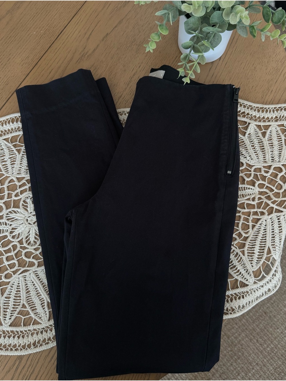 Everlane Black Straight Leg Pants Size 4 Stretch Cotton Minimalist Trousers